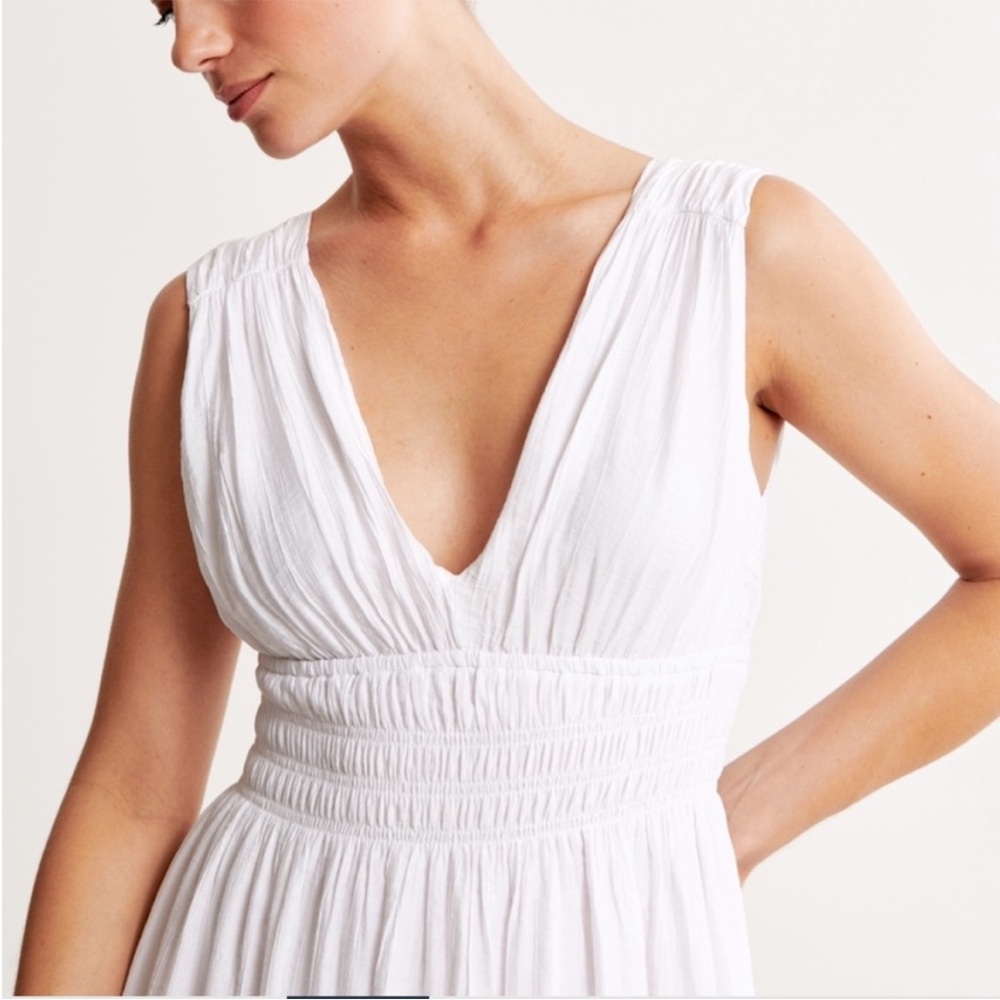 Like-new White Abercrombie Maxi Dress Size Large